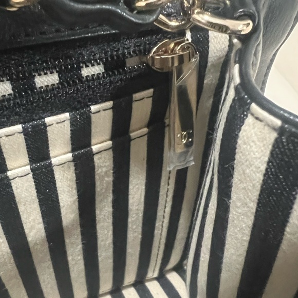 Chanel Black Chevron Leather Envelope Bag GHW - Picture 13 of 15